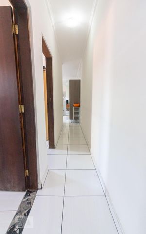 Casa para alugar com 260m², 4 quartos e 2 vagasCorredor