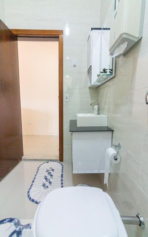 Casa para alugar com 260m², 4 quartos e 2 vagasBanheiro