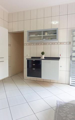 Casa para alugar com 260m², 4 quartos e 2 vagasCozinha