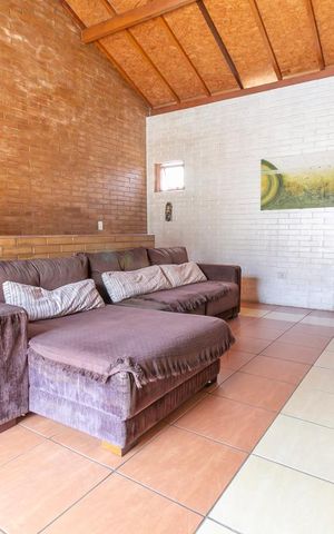 Casa à venda com 90m², 2 quartos e 1 vagaSala