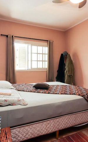 Casa à venda com 93m², 2 quartos e 3 vagas Casa à venda com 93m², 2 quartos e 3 vagasQuarto 1