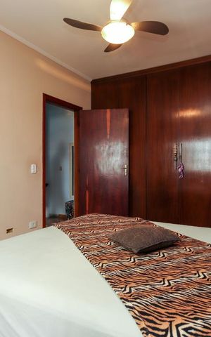 Casa à venda com 93m², 2 quartos e 3 vagas Casa à venda com 93m², 2 quartos e 3 vagasQuarto 1