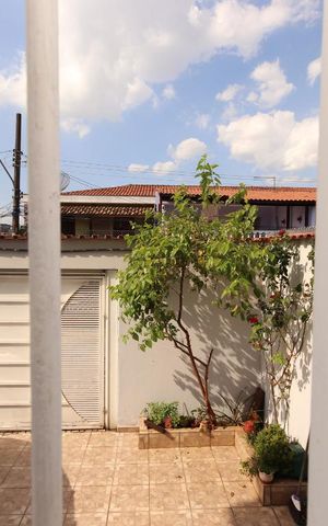 Casa à venda com 93m², 2 quartos e 3 vagas Casa à venda com 93m², 2 quartos e 3 vagasVista da sala