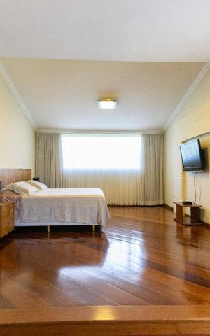 Casa à venda com 600m², 3 quartos e 6 vagasQuarto 1 - Suíte