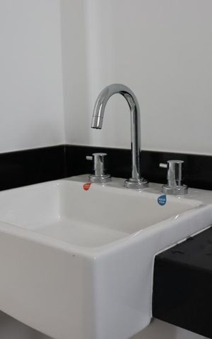 Studio para alugar com 21m², 1 quarto e sem vaga Studio para alugar com 21m², 1 quarto e sem vagaBanheiro