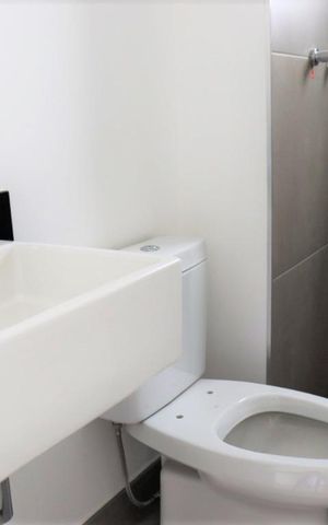 Studio para alugar com 21m², 1 quarto e sem vaga Studio para alugar com 21m², 1 quarto e sem vagaBanheiro