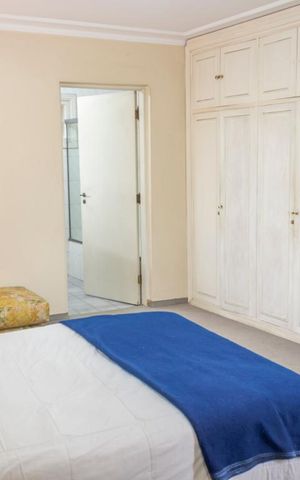 Casa à venda com 296m², 3 quartos e 3 vagasSuíte 1