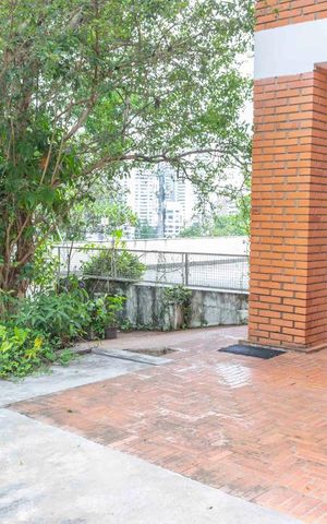Casa à venda com 296m², 3 quartos e 3 vagasEntrada
