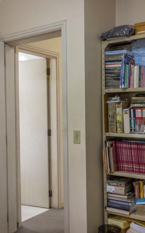 Casa à venda com 296m², 3 quartos e 3 vagasEscritório