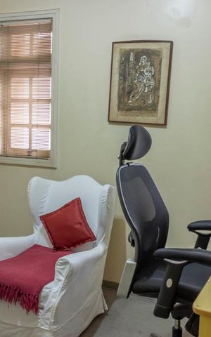 Casa à venda com 296m², 3 quartos e 3 vagasEscritório