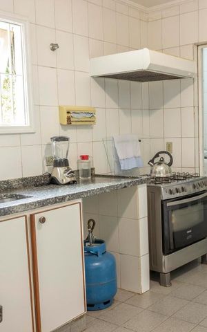 Casa à venda com 296m², 3 quartos e 3 vagasCozinha