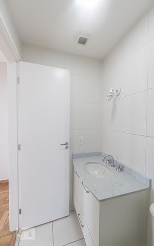 Apartamento para alugar com 63m², 2 quartos e 1 vaga Apartamento para alugar com 63m², 2 quartos e 1 vagaBanheiro Social