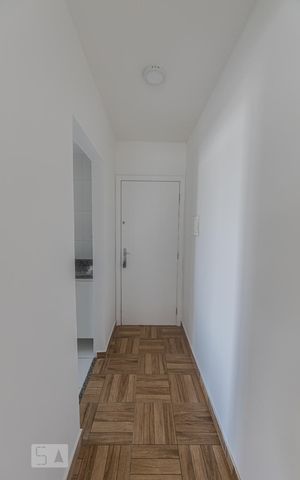 Apartamento para alugar com 63m², 2 quartos e 1 vaga Apartamento para alugar com 63m², 2 quartos e 1 vagaCorredor