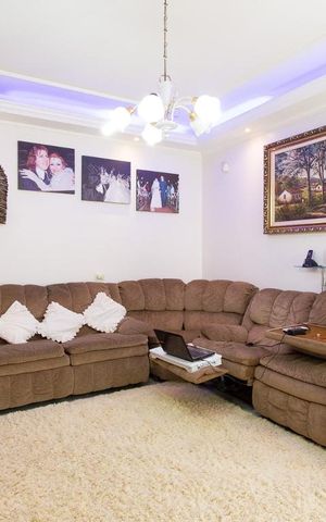 Casa para alugar com 350m², 4 quartos e 4 vagasSala