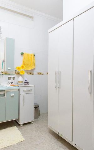 Casa para alugar com 350m², 4 quartos e 4 vagasBanheiro da Suíte 1