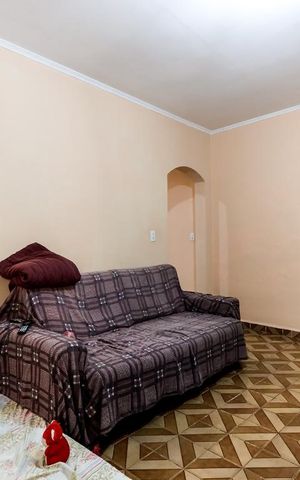 Casa à venda com 100m², 2 quartos e 1 vaga Casa à venda com 100m², 2 quartos e 1 vagaSala