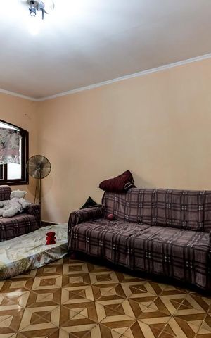Casa à venda com 100m², 2 quartos e 1 vaga Casa à venda com 100m², 2 quartos e 1 vagaSala