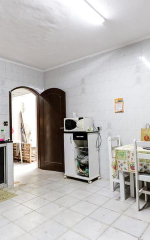 Casa à venda com 100m², 2 quartos e 1 vaga Casa à venda com 100m², 2 quartos e 1 vagaCozinha