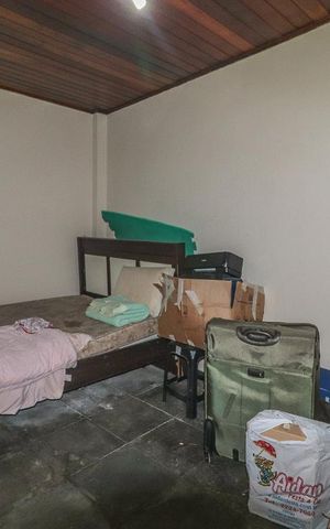 Casa de condomínio à venda com 800m², 5 quartos e 4 vagas Casa de condomínio à venda com 800m², 5 quartos e 4 vagasQuarto de Serviço