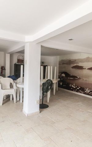 Casa de condomínio à venda com 800m², 5 quartos e 4 vagas Casa de condomínio à venda com 800m², 5 quartos e 4 vagasSalão de Festas