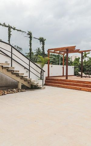Casa de condomínio à venda com 800m², 5 quartos e 4 vagas Casa de condomínio à venda com 800m², 5 quartos e 4 vagasÁrea Externa Coberta 3º Andar Inferior