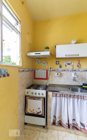 Apartamento à venda com 78m², 2 quartos e sem vaga Apartamento à venda com 78m², 2 quartos e sem vagaCozinha