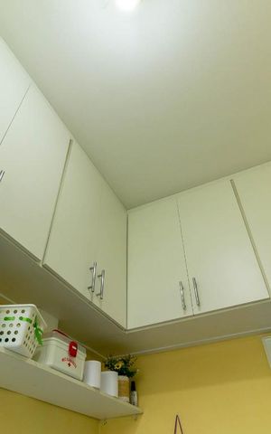 Apartamento à venda com 78m², 2 quartos e sem vaga Apartamento à venda com 78m², 2 quartos e sem vagaBanheiro - Armários