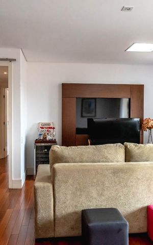 Apartamento à venda com 120m², 3 quartos e 2 vagas Apartamento à venda com 120m², 3 quartos e 2 vagasSala