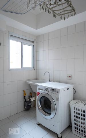 Apartamento à venda com 120m², 3 quartos e 2 vagas Apartamento à venda com 120m², 3 quartos e 2 vagasÁrea de Serviço