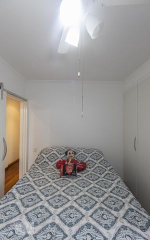 Apartamento à venda com 108m², 3 quartos e 2 vagas Apartamento à venda com 108m², 3 quartos e 2 vagasQuarto 2
