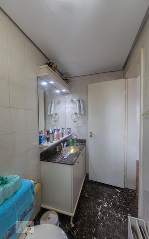 Apartamento à venda com 108m², 3 quartos e 2 vagas Apartamento à venda com 108m², 3 quartos e 2 vagasBanheiro Quarto 3