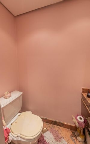 Apartamento à venda com 108m², 3 quartos e 2 vagas Apartamento à venda com 108m², 3 quartos e 2 vagasLavabo