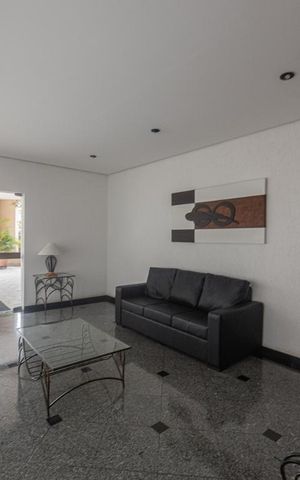Apartamento à venda com 108m², 3 quartos e 2 vagas Apartamento à venda com 108m², 3 quartos e 2 vagasHall