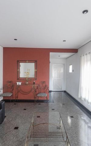 Apartamento à venda com 108m², 3 quartos e 2 vagas Apartamento à venda com 108m², 3 quartos e 2 vagasHall