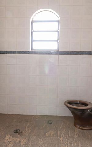 Casa à venda com 240m², 3 quartos e 6 vagasBanheiro