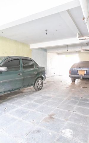 Casa à venda com 240m², 3 quartos e 6 vagasGaragem