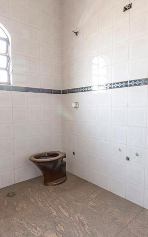Casa à venda com 240m², 3 quartos e 6 vagasBanheiro