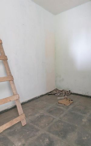 Casa à venda com 240m², 3 quartos e 6 vagasQuarto de Serviço