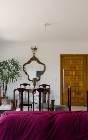 Casa à venda com 200m², 6 quartos e 3 vagasSala