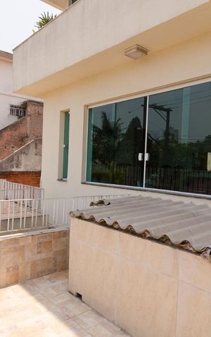 Casa à venda com 200m², 6 quartos e 3 vagasVaranda