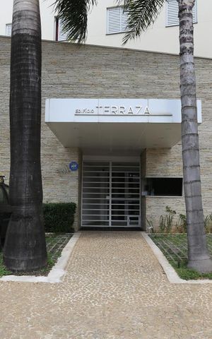 Apartamento à venda com 60m², 2 quartos e 1 vagaFachada do Condomínio
