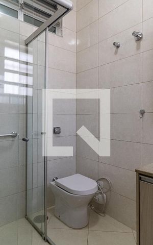 Casa à venda com 200m², 3 quartos e 3 vagas Casa à venda com 200m², 3 quartos e 3 vagasBanheiro da Suíte