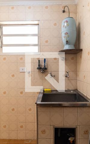 Casa à venda com 200m², 3 quartos e 3 vagas Casa à venda com 200m², 3 quartos e 3 vagasLavanderia