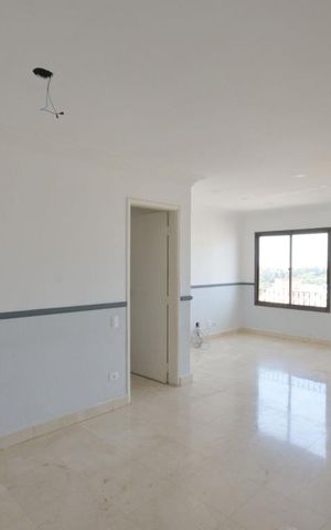 Apartamento à venda com 252m², 5 quartos e 3 vagas Apartamento à venda com 252m², 5 quartos e 3 vagasSala