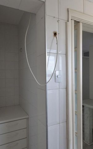 Apartamento à venda com 252m², 5 quartos e 3 vagas Apartamento à venda com 252m², 5 quartos e 3 vagasArea de Serviço