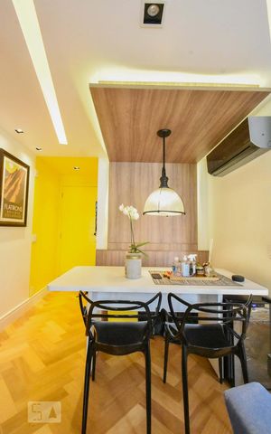 Apartamento à venda com 56m², 1 quarto e 1 vagaSala de Jantar