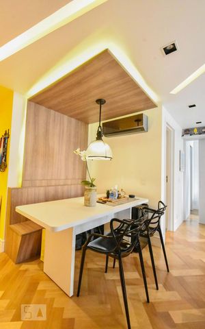 Apartamento à venda com 56m², 1 quarto e 1 vagaSala de Jantar