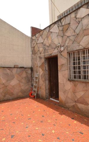 Casa à venda com 320m², 3 quartos e 2 vagasQuintal
