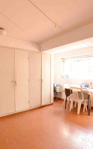 Casa à venda com 320m², 3 quartos e 2 vagas Casa à venda com 320m², 3 quartos e 2 vagasv