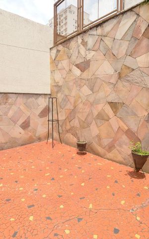 Casa à venda com 320m², 3 quartos e 2 vagasQuintal